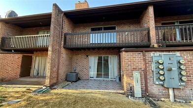 Building Photo - 2385 Tom Jones St