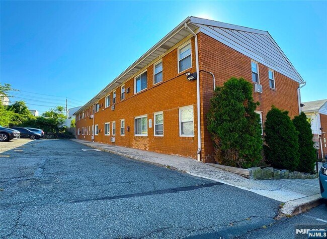 Building Photo - 1460 68th St