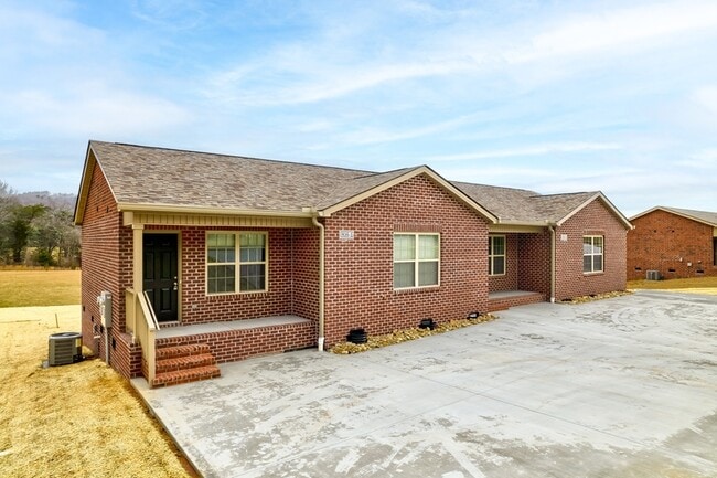 Photo - 808 S Old Sevierville Pike Apartment