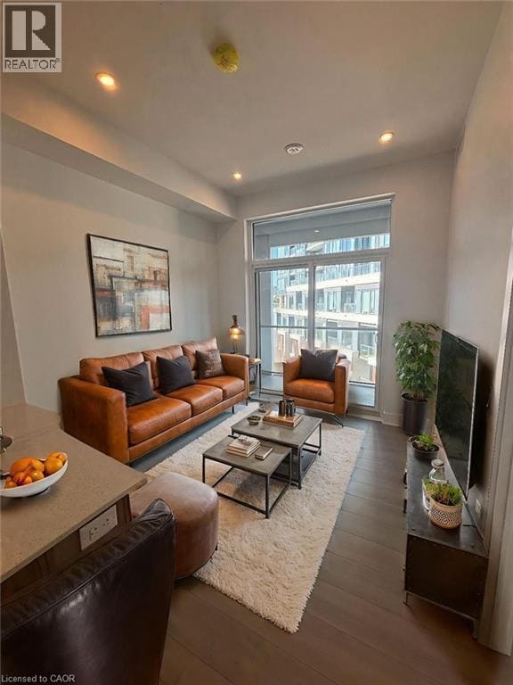 Photo du bâtiment - 25 Wellington St S