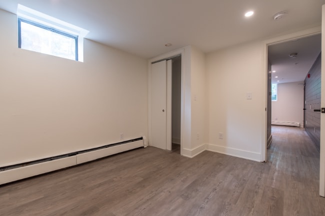 Building Photo - 32 Cargill St