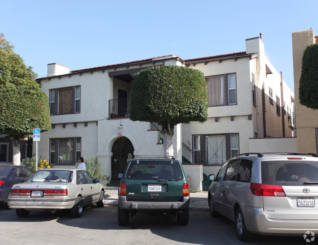 Primary Photo - 442 Olive Ave