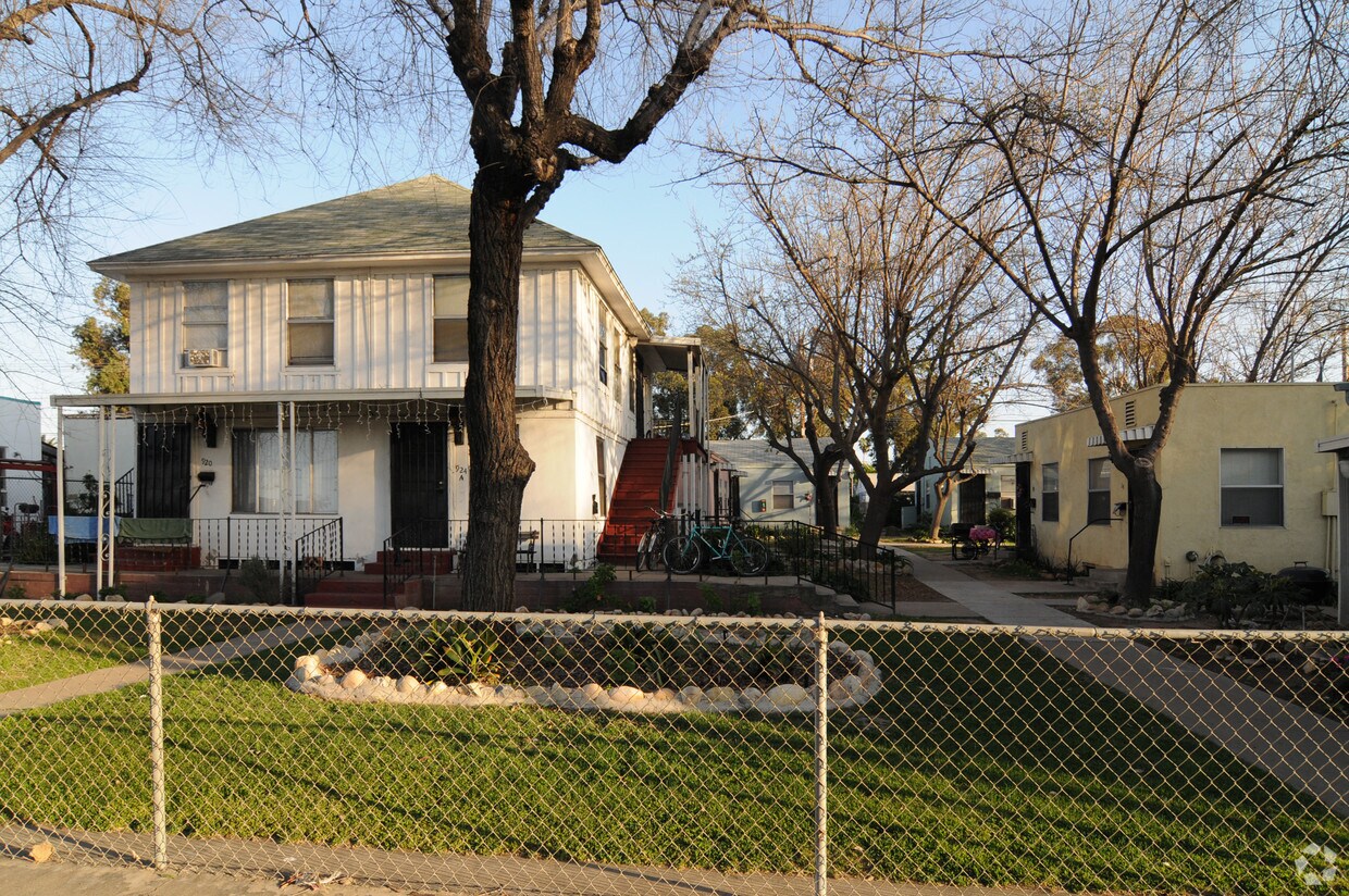 Foto principal - 924 Main St