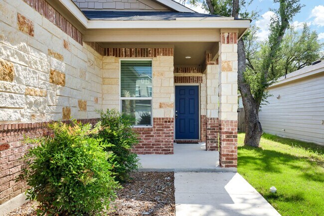 Foto del edificio - Single Story 3-Bedroom Haven with Modern A...
