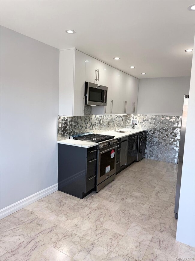 Building Photo - 59-19 74th St