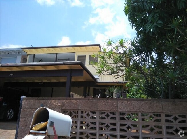 Building Photo - 908 Kahikolu Plz