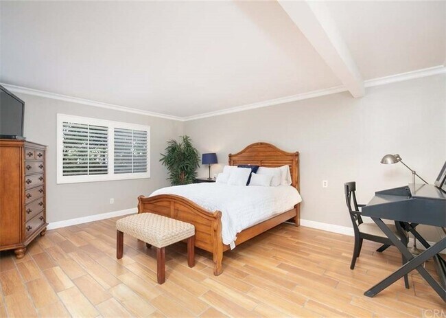 Foto del edificio - 280 Cliff Dr