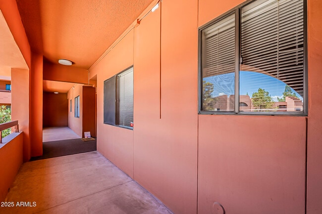 Building Photo - 4303 E Cactus Rd