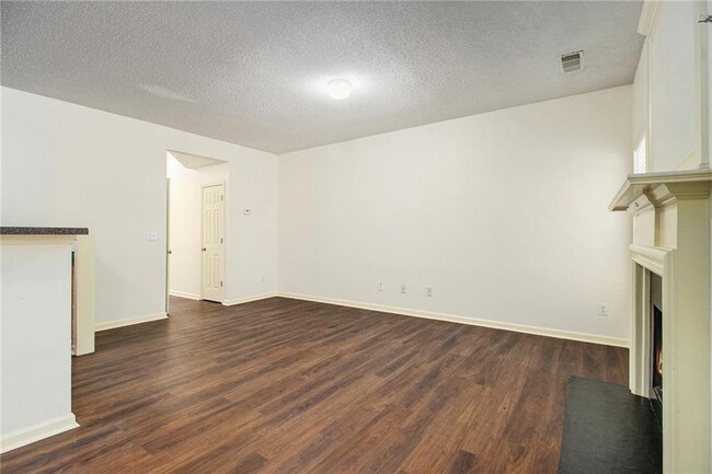 Building Photo - 2781 Parkway Cove