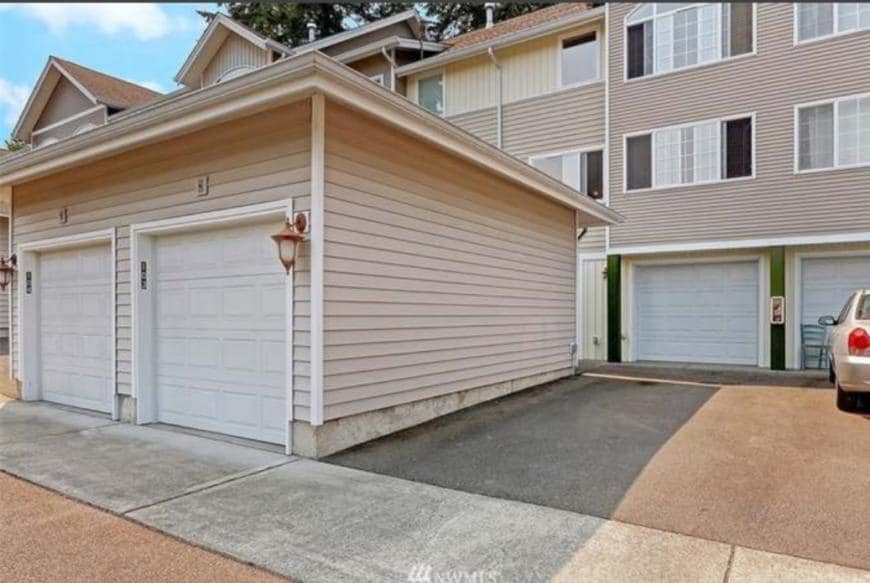 Primary Photo - 3 bedroom in Edmonds WA 98026