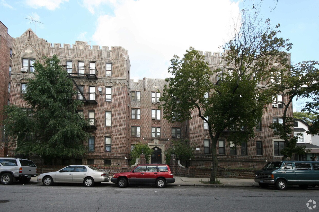 Foto principal - 1155 East 35th Street