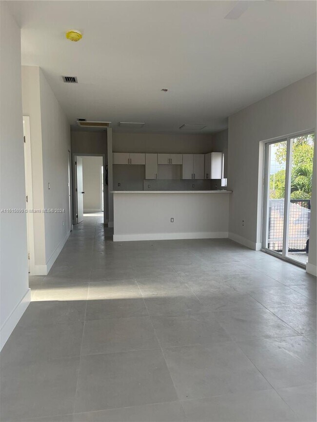 Foto del edificio - 457 E 16th St