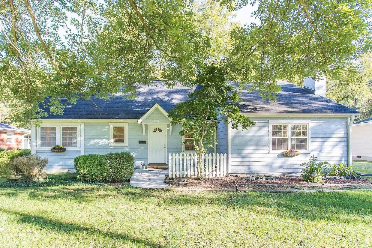 Foto principal - 2716 Cammie St