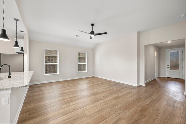 Building Photo - 3029 Sorrento Hl Dr
