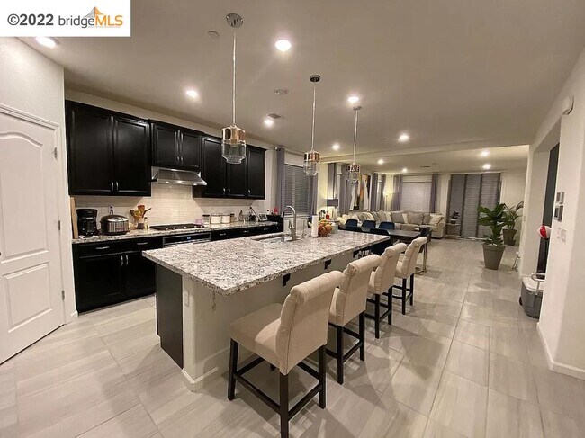 Foto del edificio - 504 Amari Ct