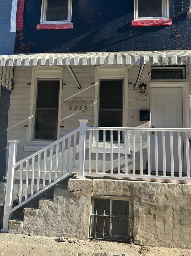 Foto del edificio - 2229 N Cleveland St