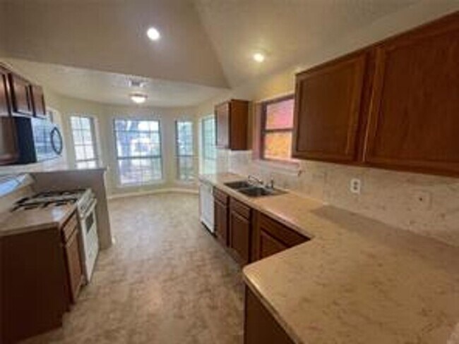 Building Photo - 1319 Glencliff Ct