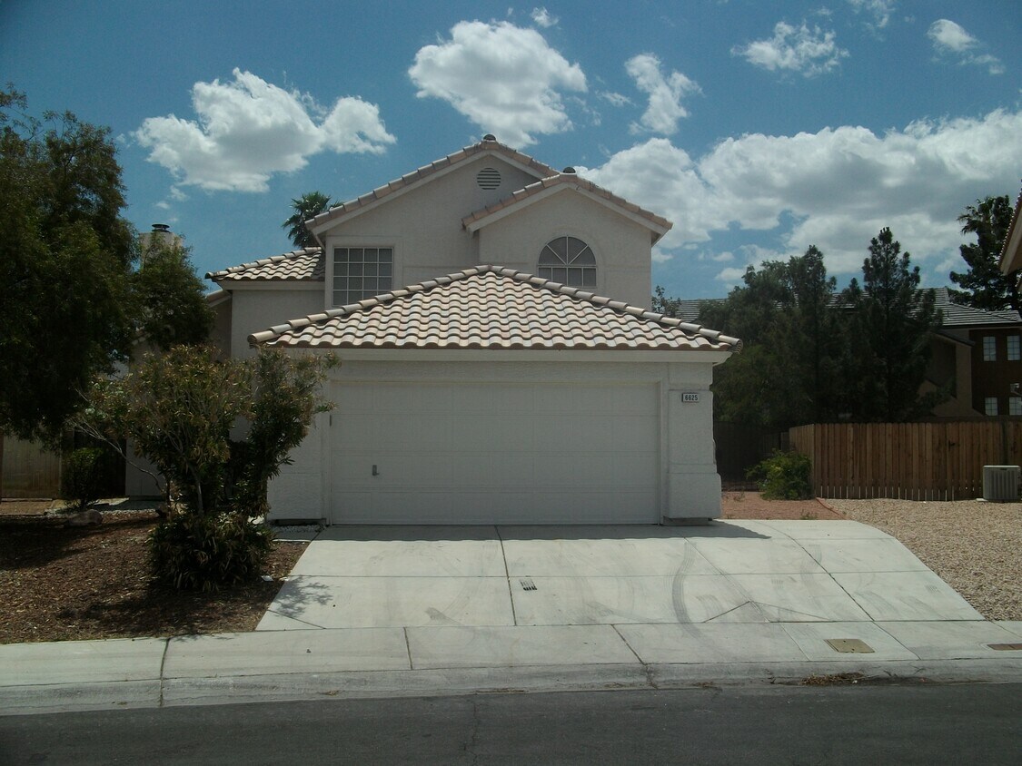 Primary Photo - 6625 Colony Grant Way