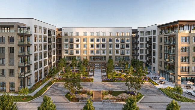 Building Photo - Solis Sandy Springs