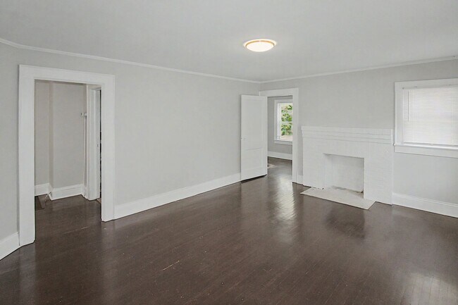 Building Photo - 4521 Hovis Rd