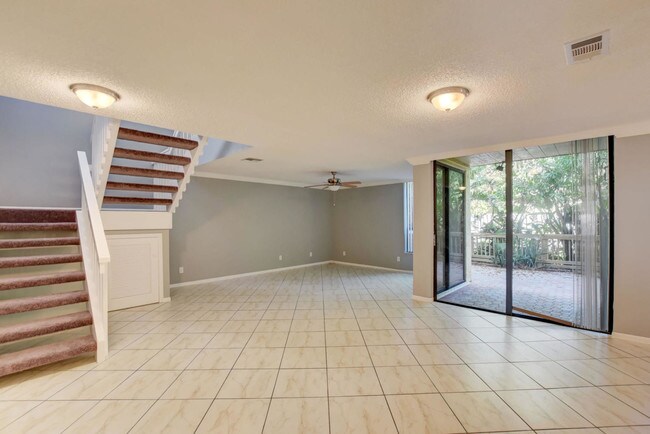 Building Photo - 5817  Fox Hollow Drive G