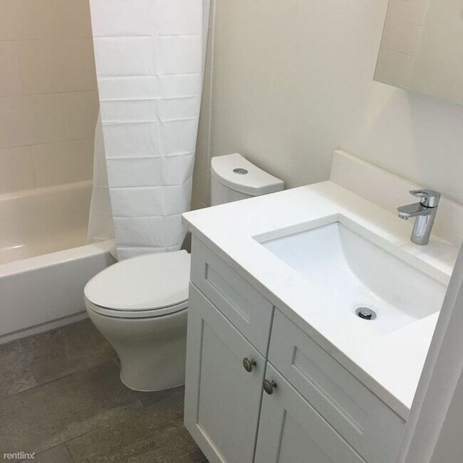 Foto del edificio - Huge 4 bed in Somerville