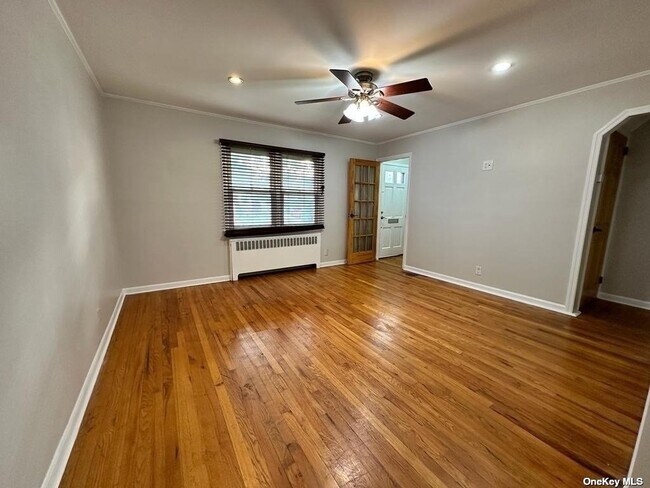 Foto del edificio - 26 Linden Blvd