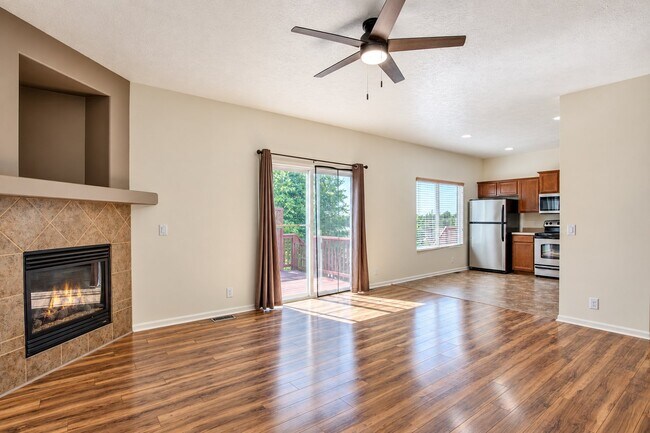 Foto del edificio - 16405 Camden Ave