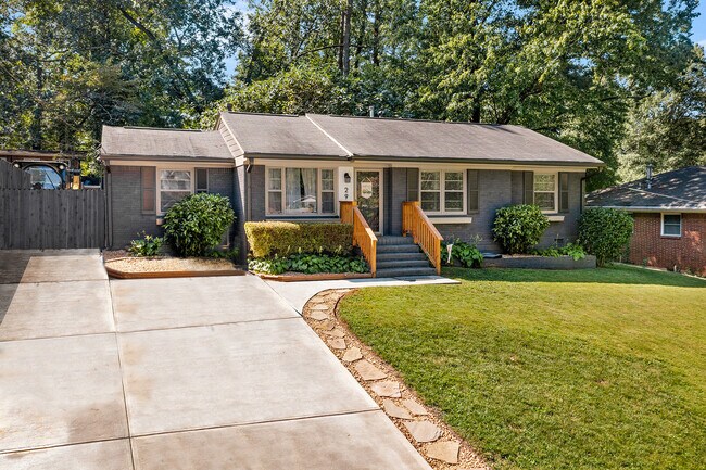 Foto del edificio - 2975 Catalina Dr