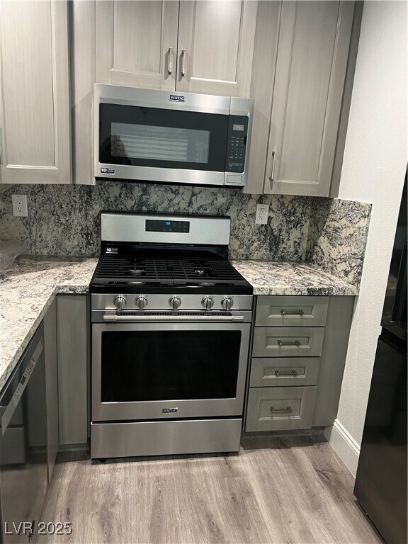 Foto del edificio - 524 Greenbriar Pl