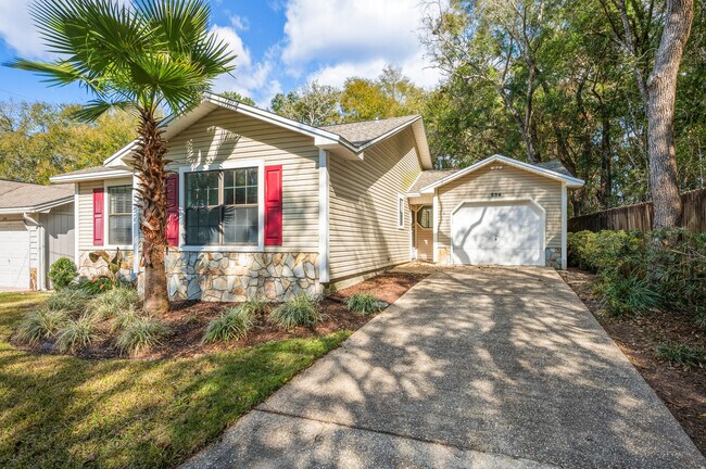 Building Photo - 206 Esmond Ct