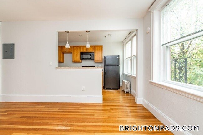 Foto del edificio - 286 Chestnut Hill Ave