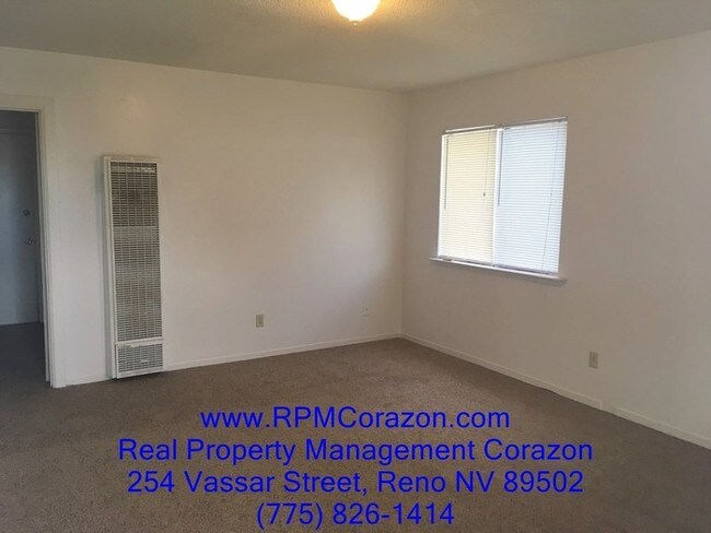 Building Photo - One Bedroom, 1 Bathroom Cottage in Reno...