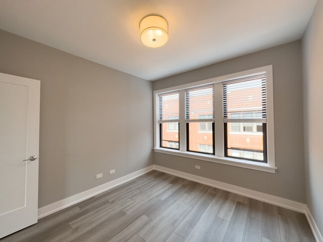 Foto del edificio - 3924 N Janssen Ave