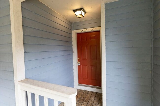 Building Photo - 358 S Pantops Dr