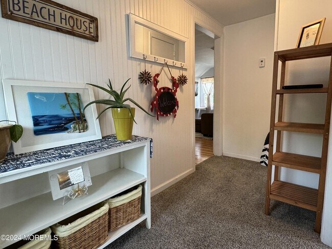 Building Photo - 712 Stone Harbor Ave