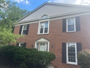 Building Photo - 5900 Parenham Way