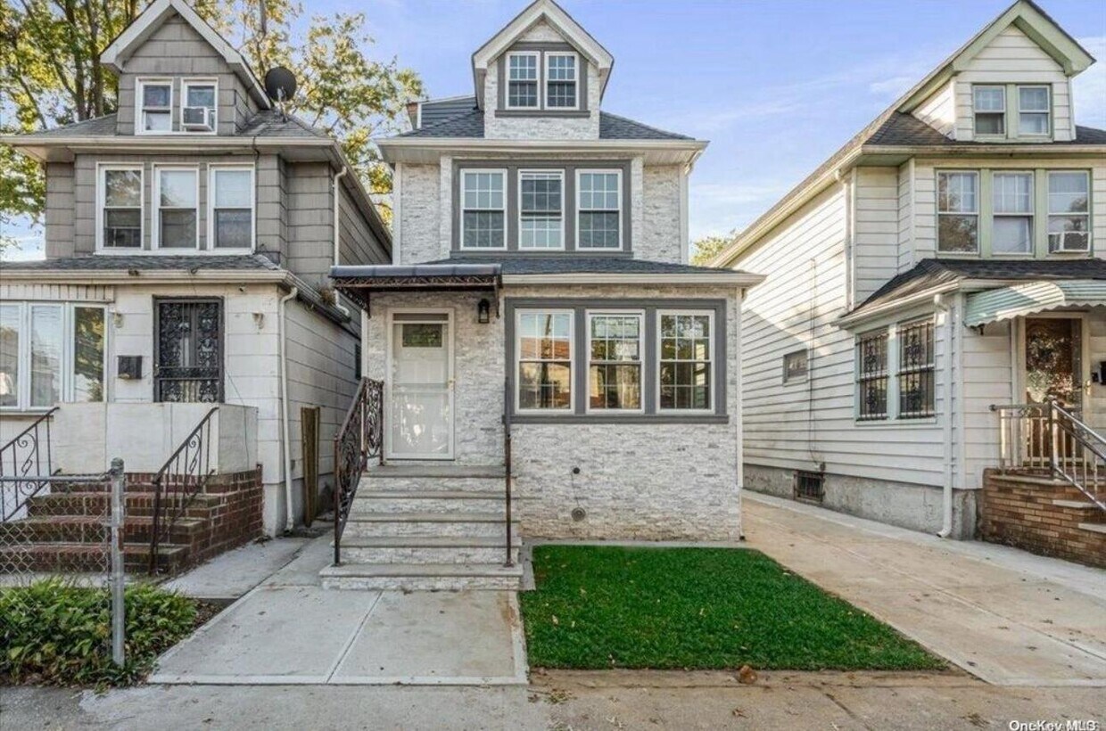 Primary Photo - 147-16 Linden Blvd