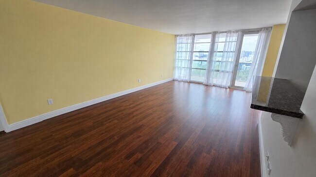 Foto del edificio - 230 174th St