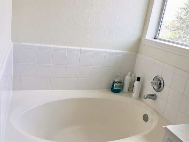 Foto del edificio - 5707 Highbury Ct