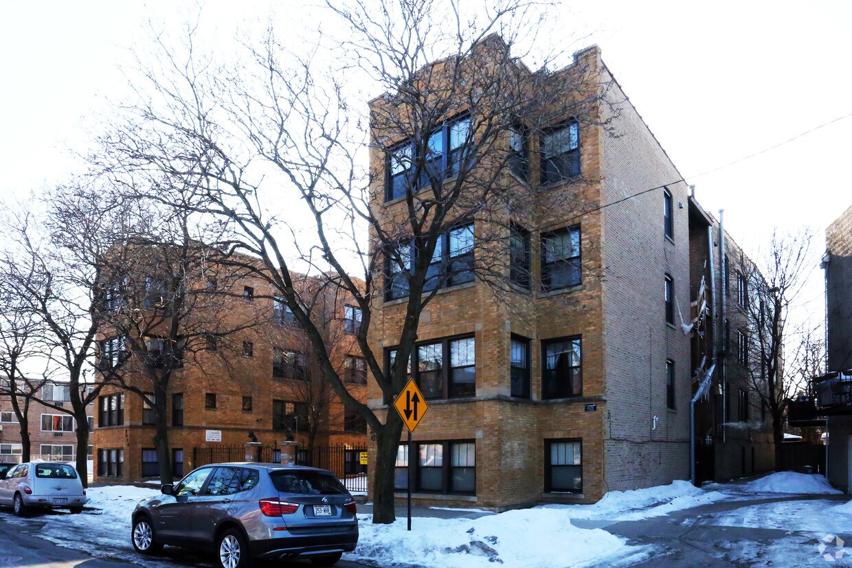 Foto del edificio - 2618 N Rockwell St