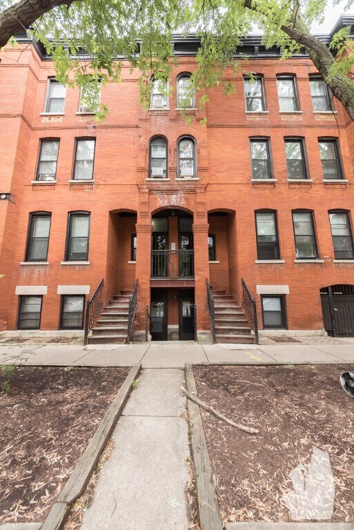 Foto del edificio - 1208 W Wrightwood Ave