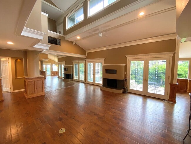 Building Photo - Beautiful 3 Bedroom Mission Canyon Home wi...