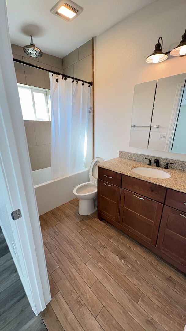 Foto del edificio - 4 BEDROOM, 3 BATH RANCH STYLE HOME