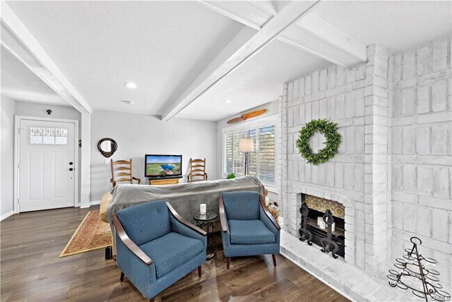 Foto del edificio - 23078 Vía Cereza