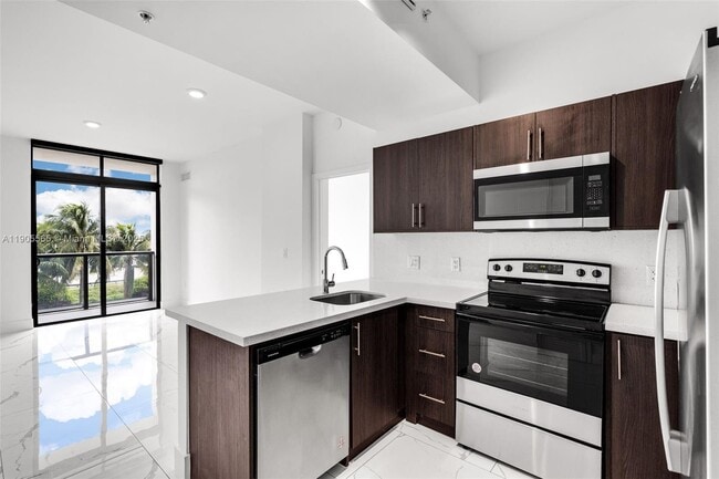 Building Photo - 1 Curtiss Pkwy