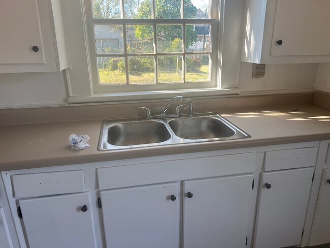 Foto del edificio - 98 Pine St