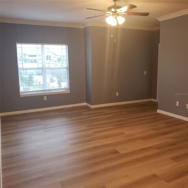 Building Photo - 16573 Enclave Village Dr