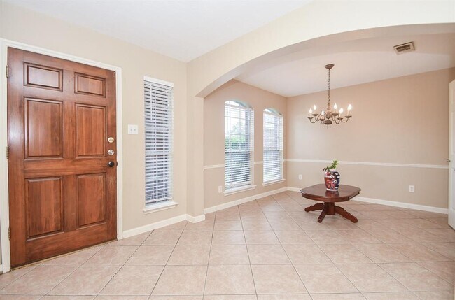 Foto del edificio - 4915 Carrington Ct