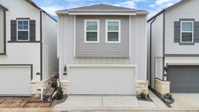 Photo - 17129 White Acer Wy Townhome